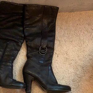 Born black leather healed boots